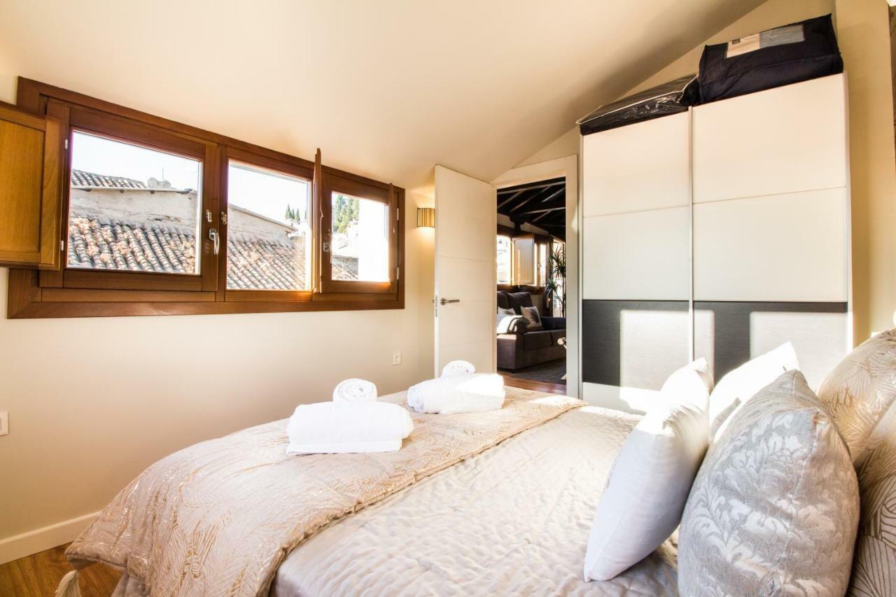 Apartamento Fantástico ático con terraza y vistas en el centro Granada Exterior foto
