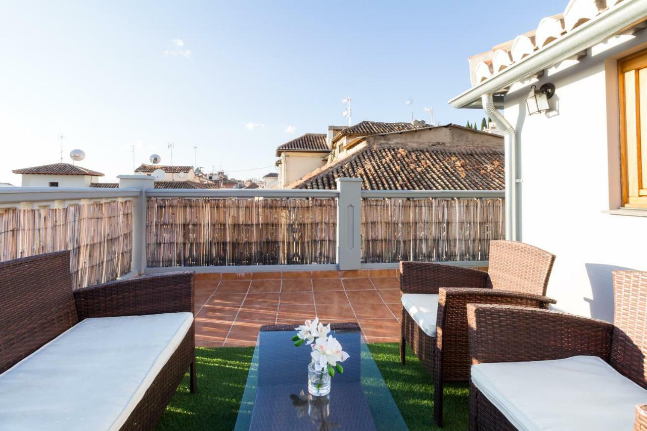 Apartamento Fantástico ático con terraza y vistas en el centro Granada Exterior foto