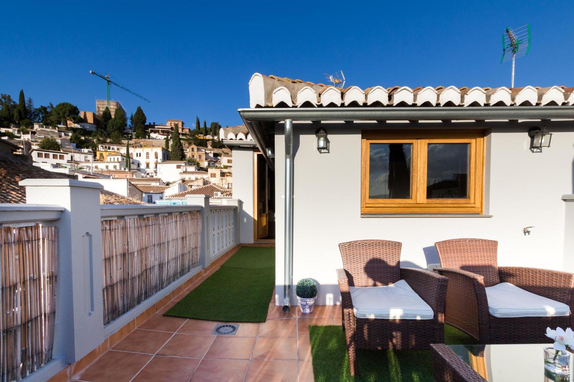 Apartamento Fantástico ático con terraza y vistas en el centro Granada Exterior foto